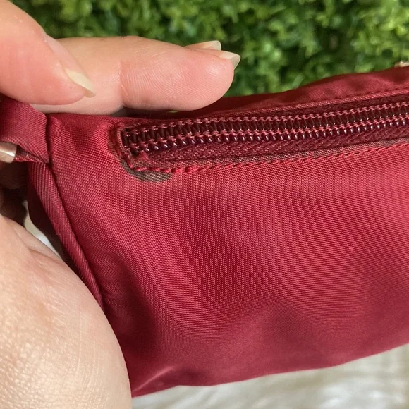 ❤️ Prada Vintage Nylon Bag ❤️ - Picture 6 of 16